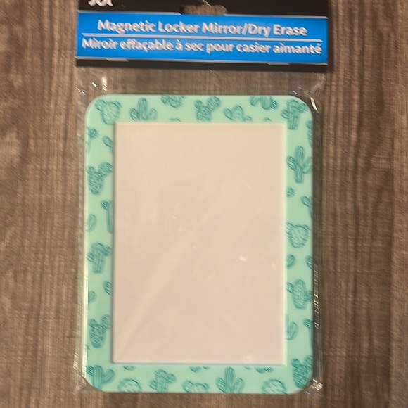 NWT Magnetic Locker Mirror & Magnetic Locker Box Pocket. - Picture 3 of 4